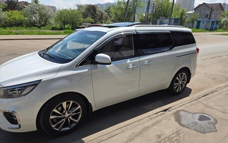 KIA Carnival III, 2019 год, 3 000 000 рублей, 2 фотография