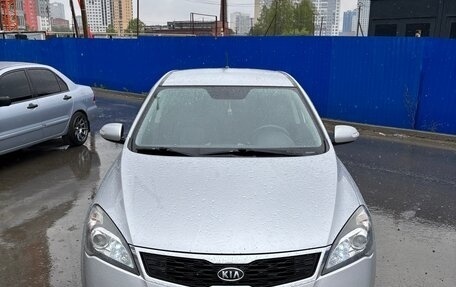 KIA cee'd I рестайлинг, 2010 год, 750 000 рублей, 6 фотография