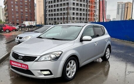 KIA cee'd I рестайлинг, 2010 год, 750 000 рублей, 2 фотография