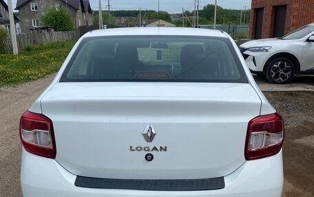 Renault Logan II, 2020 год, 650 000 рублей, 3 фотография