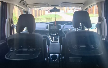 Nissan Serena IV, 2017 год, 1 950 000 рублей, 12 фотография