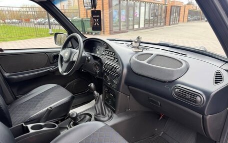 Chevrolet Niva I рестайлинг, 2017 год, 799 000 рублей, 15 фотография