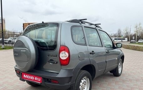 Chevrolet Niva I рестайлинг, 2017 год, 799 000 рублей, 9 фотография