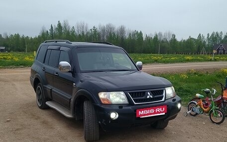 Mitsubishi Pajero III рестайлинг, 2006 год, 780 000 рублей, 2 фотография