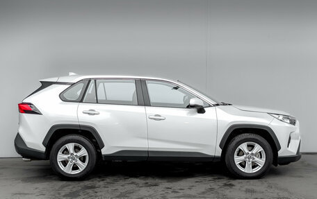 Toyota RAV4, 2024 год, 3 850 000 рублей, 4 фотография
