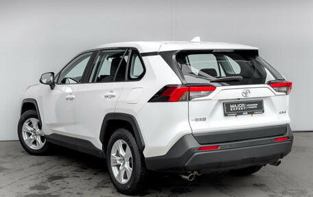 Toyota RAV4, 2024 год, 3 850 000 рублей, 7 фотография