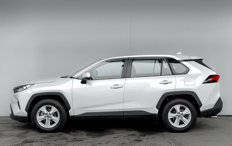 Toyota RAV4, 2024 год, 3 850 000 рублей, 8 фотография