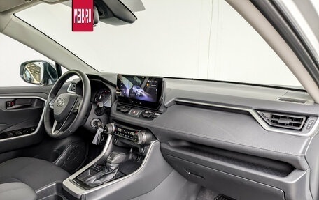 Toyota RAV4, 2024 год, 3 850 000 рублей, 11 фотография