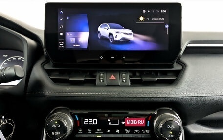 Toyota RAV4, 2024 год, 3 850 000 рублей, 15 фотография