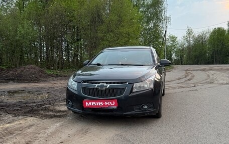Chevrolet Cruze II, 2010 год, 300 000 рублей, 1 фотография