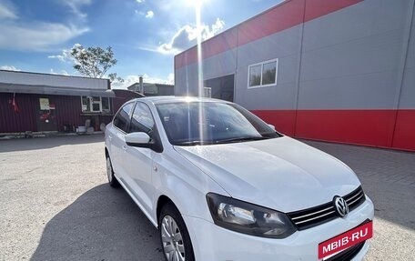 Volkswagen Polo VI (EU Market), 2014 год, 850 000 рублей, 2 фотография