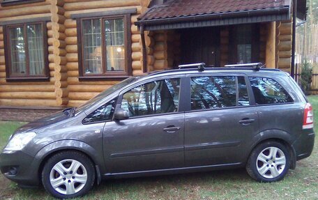 Opel Zafira B, 2009 год, 750 000 рублей, 7 фотография
