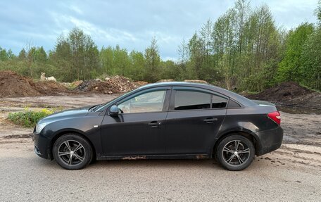 Chevrolet Cruze II, 2010 год, 300 000 рублей, 2 фотография