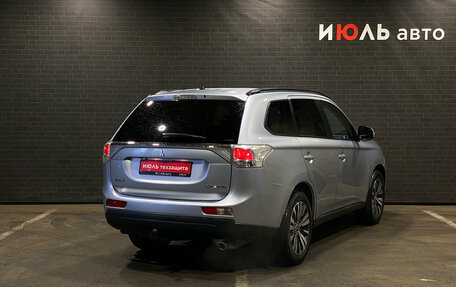 Mitsubishi Outlander III рестайлинг 3, 2012 год, 1 549 000 рублей, 5 фотография