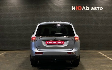 Mitsubishi Outlander III рестайлинг 3, 2012 год, 1 549 000 рублей, 6 фотография
