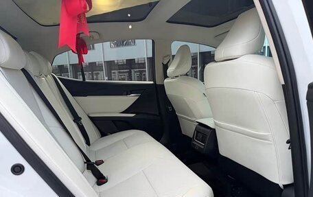 Toyota Camry, 2025 год, 3 963 000 рублей, 9 фотография