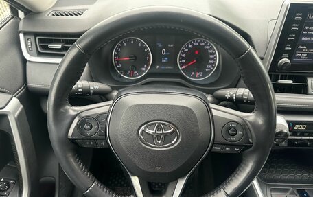 Toyota RAV4, 2020 год, 2 950 000 рублей, 8 фотография