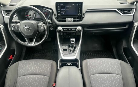 Toyota RAV4, 2020 год, 2 950 000 рублей, 7 фотография