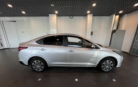 Hyundai Solaris II рестайлинг, 2021 год, 1 425 000 рублей, 2 фотография