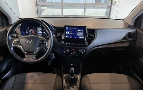 Hyundai Solaris II рестайлинг, 2021 год, 1 425 000 рублей, 9 фотография