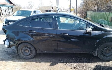Ford Fiesta, 2015 год, 470 000 рублей, 2 фотография