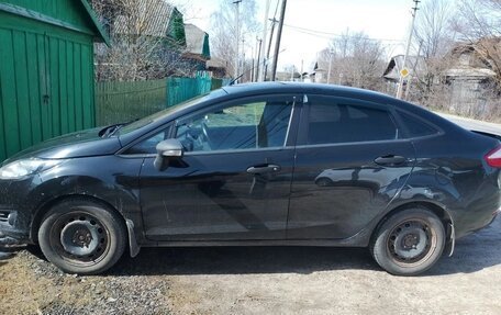 Ford Fiesta, 2015 год, 470 000 рублей, 4 фотография