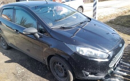 Ford Fiesta, 2015 год, 470 000 рублей, 5 фотография