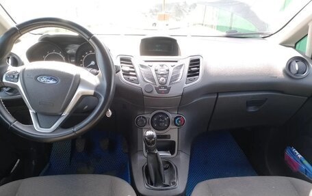 Ford Fiesta, 2015 год, 470 000 рублей, 9 фотография