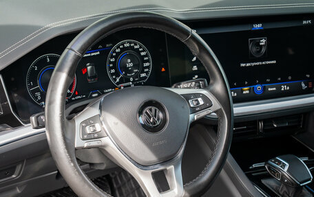 Volkswagen Touareg III, 2018 год, 4 400 000 рублей, 16 фотография