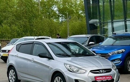Hyundai Solaris II рестайлинг, 2011 год, 760 000 рублей, 2 фотография