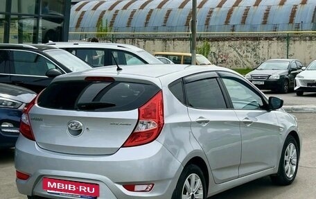 Hyundai Solaris II рестайлинг, 2011 год, 760 000 рублей, 7 фотография