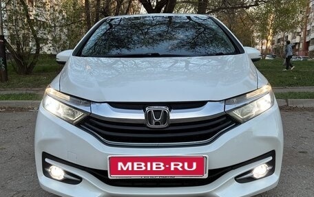 Honda Shuttle II, 2016 год, 980 000 рублей, 1 фотография