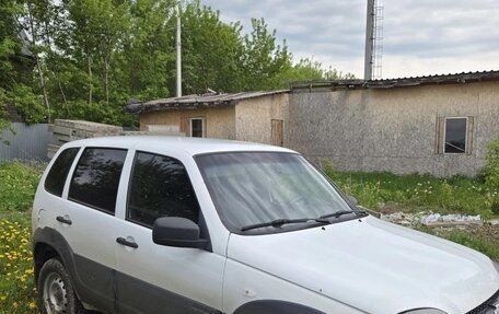 Chevrolet Niva I рестайлинг, 2019 год, 469 000 рублей, 2 фотография