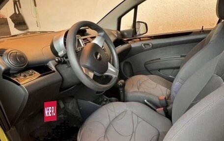 Chevrolet Spark III, 2011 год, 600 000 рублей, 6 фотография
