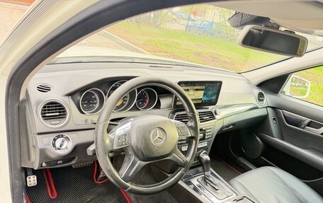 Mercedes-Benz C-Класс, 2011 год, 1 000 000 рублей, 5 фотография