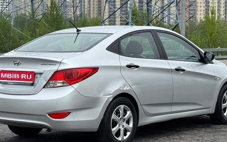 Hyundai Solaris II рестайлинг, 2012 год, 700 000 рублей, 5 фотография