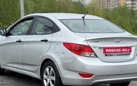 Hyundai Solaris II рестайлинг, 2012 год, 700 000 рублей, 7 фотография