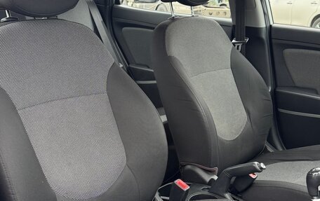 Hyundai Solaris II рестайлинг, 2012 год, 700 000 рублей, 15 фотография