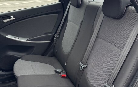 Hyundai Solaris II рестайлинг, 2012 год, 700 000 рублей, 18 фотография