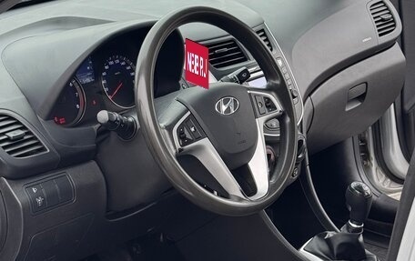 Hyundai Solaris II рестайлинг, 2012 год, 700 000 рублей, 20 фотография