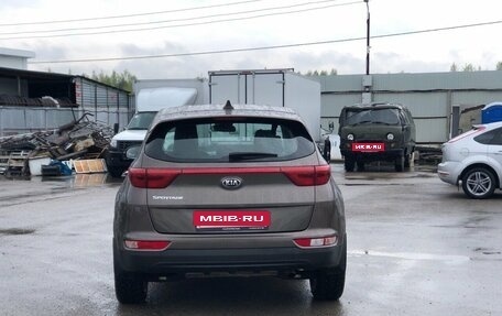 KIA Sportage IV рестайлинг, 2018 год, 2 067 000 рублей, 4 фотография