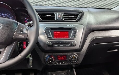 KIA Rio III рестайлинг, 2013 год, 899 000 рублей, 16 фотография