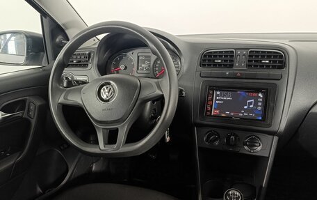 Volkswagen Polo VI (EU Market), 2018 год, 990 000 рублей, 11 фотография