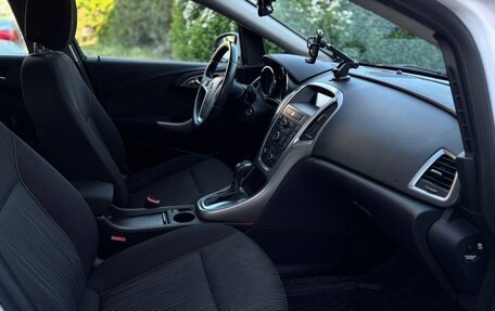 Opel Astra J, 2011 год, 750 000 рублей, 11 фотография