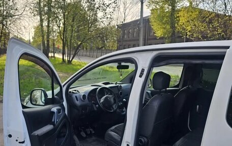 Peugeot Partner II рестайлинг 2, 2012 год, 670 000 рублей, 2 фотография