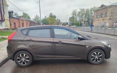 Hyundai Solaris II рестайлинг, 2015 год, 800 000 рублей, 7 фотография