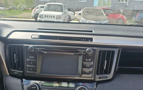 Toyota RAV4, 2015 год, 2 000 000 рублей, 6 фотография