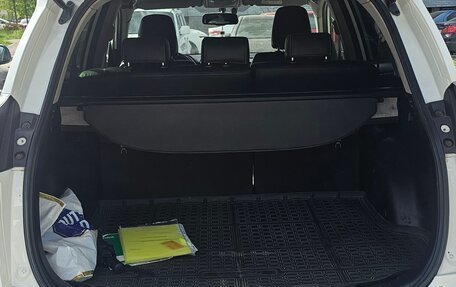 Toyota RAV4, 2015 год, 2 000 000 рублей, 12 фотография