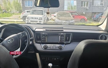 Toyota RAV4, 2015 год, 2 000 000 рублей, 9 фотография