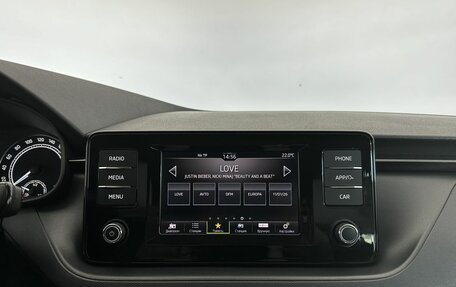 Skoda Rapid II, 2020 год, 1 500 000 рублей, 27 фотография